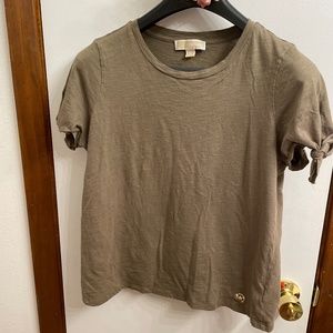 Michael Kors woman’s olive color tee